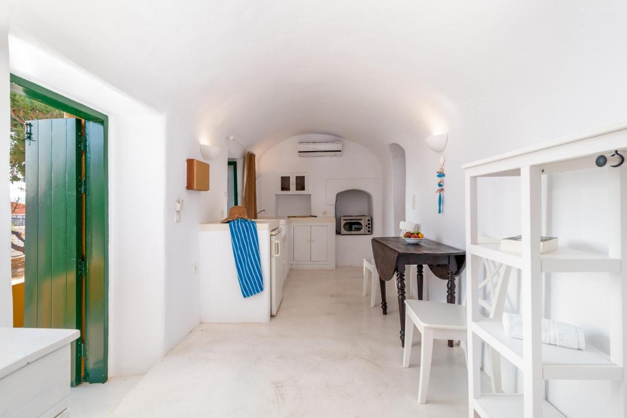 Atlantis Houses Chalki Town المظهر الخارجي الصورة