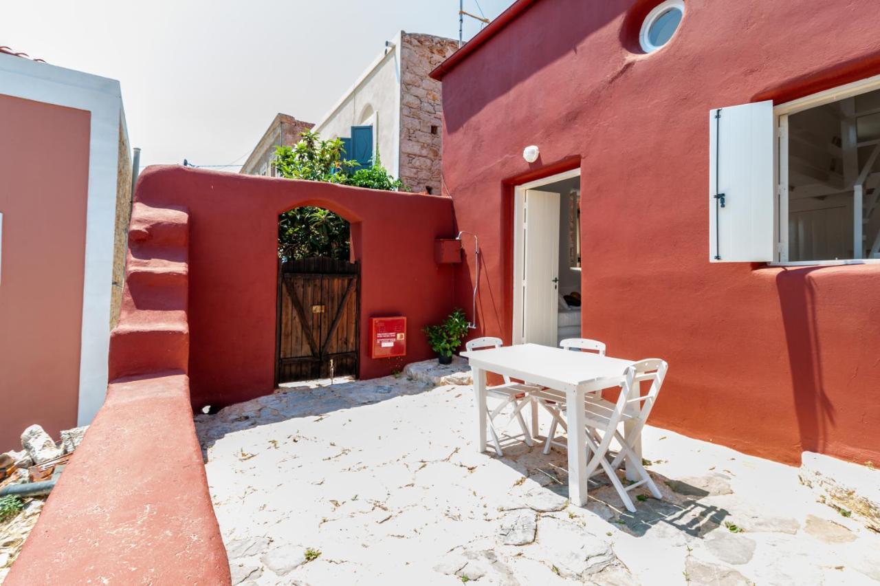 Atlantis Houses Chalki Town المظهر الخارجي الصورة