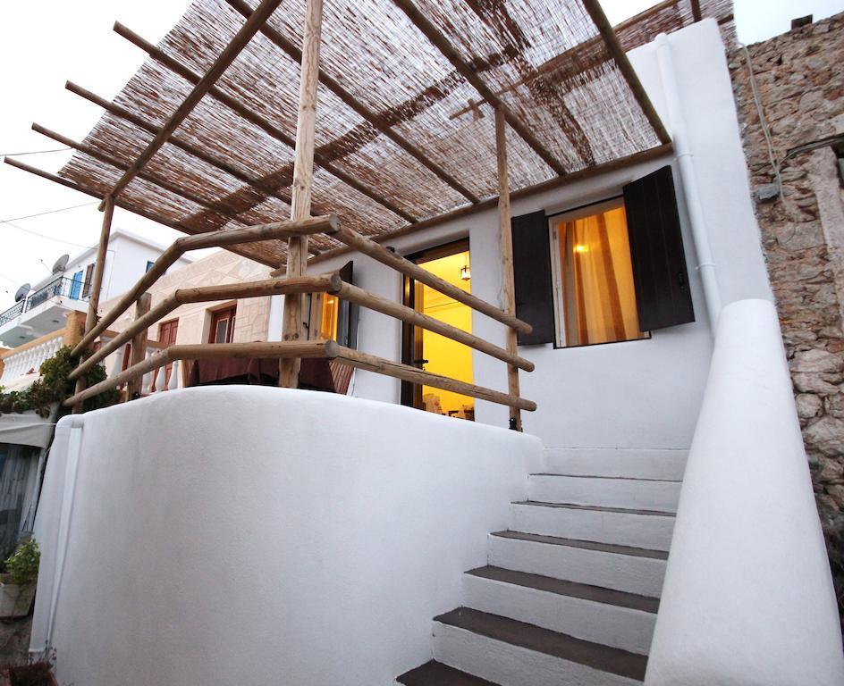 Atlantis Houses Chalki Town المظهر الخارجي الصورة